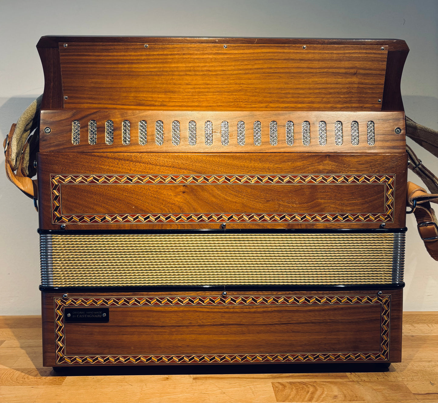 Castagnari Golden Line